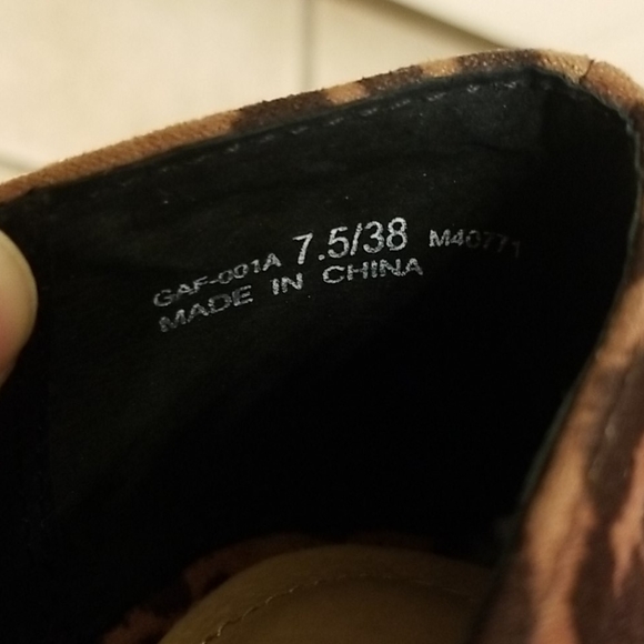 Chinese Laundry Leopard Flats Size 7.5 - Picture 5 of 5